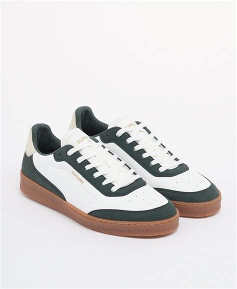 vegan retro sneakers.